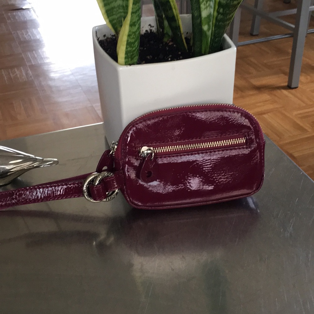 American Eagle Outfitters/Patent Leather/Wristlet/